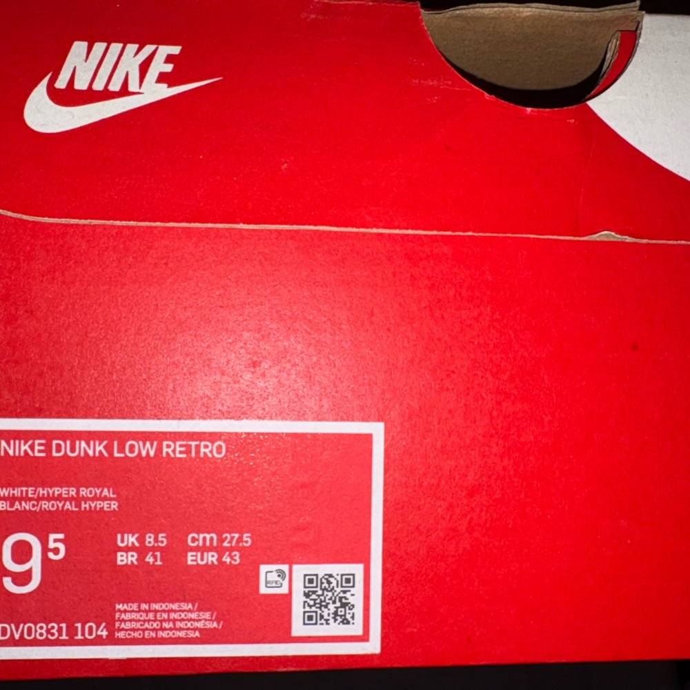 Nike Dunk Low Retro Box in Red and White
